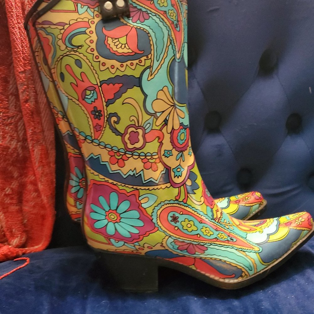 Boots plastic